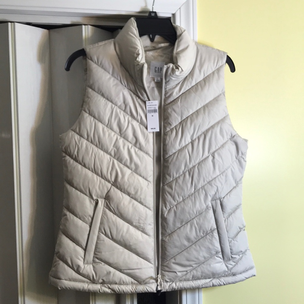 Gap Puffer Vest